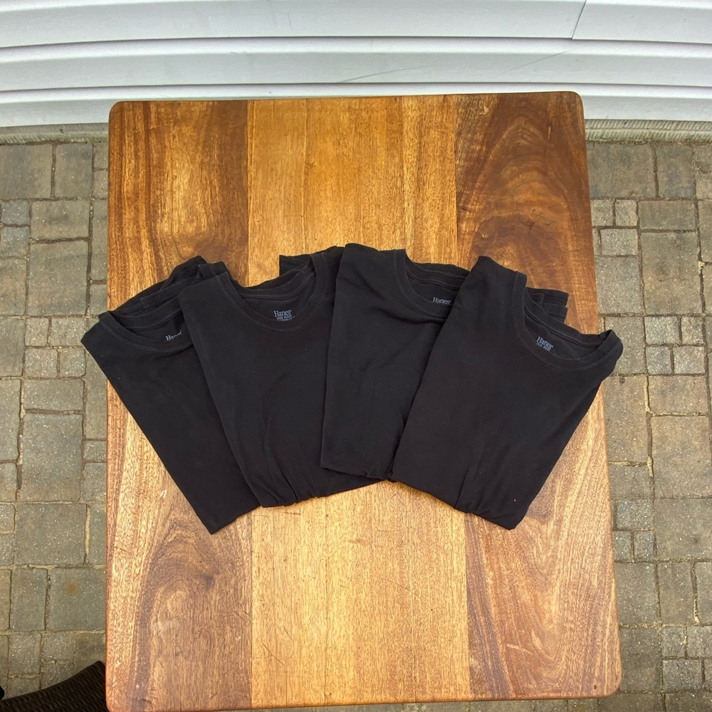 Men’s Black Hanes T-Shirts - 4 Pack (Size Large)